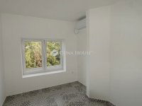 Eladó üzlethelyiség, Zalaszentivánon 130 M Ft, 2 szobás