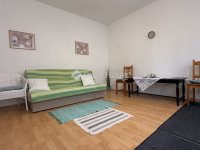 Eladó családi ház, Szombathelyen 24.5 M Ft, 1 szobás