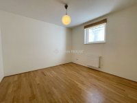 Eladó családi ház, II. kerületben 375 M Ft, 5 szobás