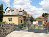 Eladó családi ház, Siklóson 67.9 M Ft, 3+3 szobás