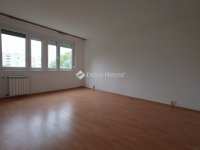 Eladó panellakás, Kecskeméten 34.5 M Ft, 1 szobás