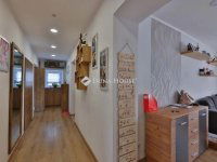 Eladó családi ház, Pécsett 94.9 M Ft, 3 szobás