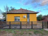 Eladó családi ház, Tiszajenőn 23.9 M Ft, 3 szobás