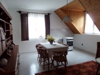 Eladó családi ház, Komlón 80 M Ft, 6 szobás