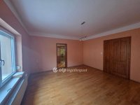 Eladó családi ház, Pápán 89.9 M Ft, 3 szobás