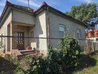 Eladó családi ház