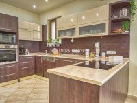 Eladó családi ház, Pilisszentkereszten 299 M Ft, 5 szobás