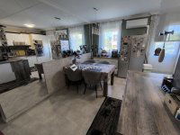 Eladó panellakás, Pécsett 62.9 M Ft, 3 szobás