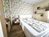 Eladó téglalakás, Pécsett 75 M Ft, 4 szobás