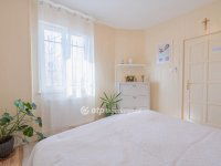 Eladó családi ház, Dunaújvárosban 104.995 M Ft, 2+4 szobás