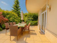 Eladó családi ház, Szentendrén 299 M Ft, 10 szobás