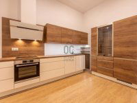 Eladó téglalakás, II. kerületben 188.9 M Ft, 3 szobás