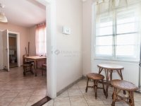 Eladó családi ház, Szombathelyen 95 M Ft, 9 szobás