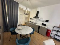 Kiadó téglalakás, albérlet, V. kerületben 600 E Ft / hó