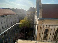 Kiadó téglalakás, albérlet, V. kerületben, Alkotmány utcában