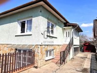 Eladó családi ház, XVIII. kerületben 120 M Ft, 5 szobás