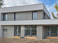 Eladó családi ház, Szegeden 261.68 M Ft, 5 szobás