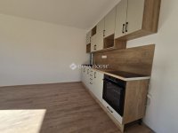 Eladó panellakás, Pécsett 44.9 M Ft, 2+1 szobás