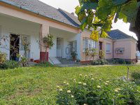 Eladó családi ház