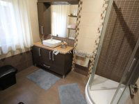 Eladó családi ház, Kecskeméten 99.9 M Ft, 5 szobás