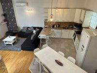 Eladó téglalakás, VI. kerületben 174.9 M Ft, 6 szobás