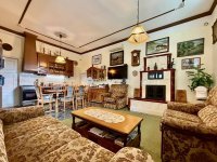 Eladó családi ház, Orosházán 75 M Ft, 7+1 szobás