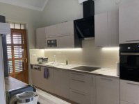 Eladó családi ház, Pécsett 104.9 M Ft, 4 szobás