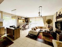 Eladó téglalakás, Pécsett 115 M Ft, 3 szobás