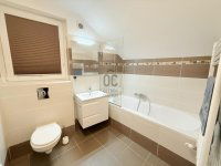 Eladó téglalakás, VI. kerületben 139.9 M Ft, 4 szobás