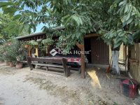 Eladó családi ház, Vecsésen 108 M Ft, 2 szobás