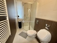 Eladó családi ház, Pécsett 129.9 M Ft, 5 szobás