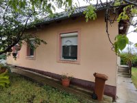 Eladó családi ház, Pétfürdőn 54.9 M Ft, 2 szobás