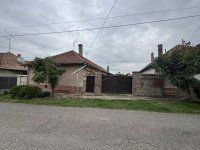 Eladó családi ház, Gyulán 26.99 M Ft, 2 szobás