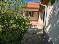 Eladó családi ház, Kiskunlacházán 59 M Ft, 3 szobás