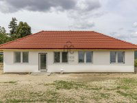 Eladó családi ház, Székesfehérvárott 80 M Ft, 5 szobás