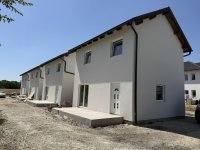 Eladó sorház, Bicskén 75.9 M Ft, 3 szobás / költözzbe.hu