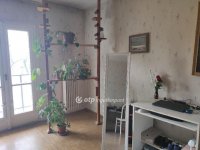 Eladó panellakás, Pécsett 44.9 M Ft, 2 szobás