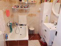 Eladó téglalakás, Komáromban 43.5 M Ft, 2 szobás