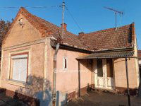 Eladó családi ház, Hajdúböszörményen 21 M Ft, 2+1 szobás