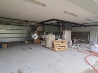 Eladó családi ház, XV. kerületben 800 M Ft, 11 szobás