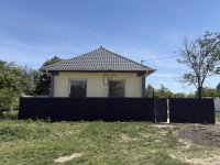 Eladó családi ház, Újszászon 50 M Ft, 5 szobás