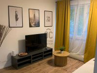 Eladó téglalakás, V. kerületben 59.9 M Ft, 2 szobás