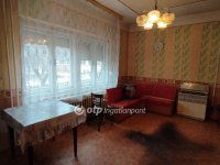 Eladó családi ház, Jászdózsán 26.5 M Ft, 3+4 szobás