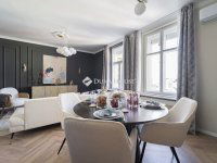 Eladó téglalakás, V. kerületben 279 M Ft, 4 szobás