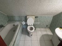 Eladó családi ház, Dunaújvárosban 62.5 M Ft, 6 szobás