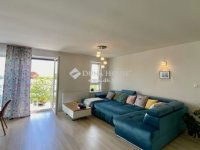 Eladó téglalakás, Pécsett 95 M Ft, 5 szobás