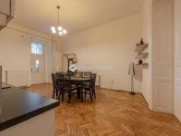 Eladó téglalakás, VI. kerületben 165 M Ft, 5 szobás