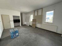 Eladó családi ház, Kecskeméten 100 M Ft, 2 szobás