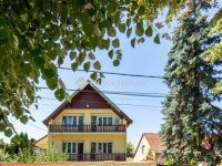 Eladó családi ház, Gödön 160 M Ft, 12 szobás