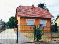 Eladó családi ház, Szolnokon 57.68 M Ft, 2 szobás